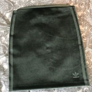Velvet green mini skirt